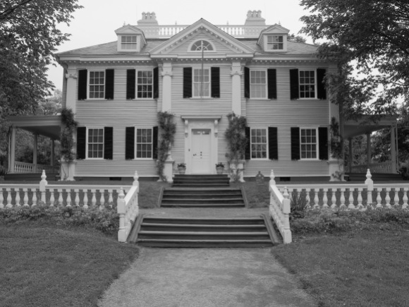 Longfellow House - Washington's Headquarters